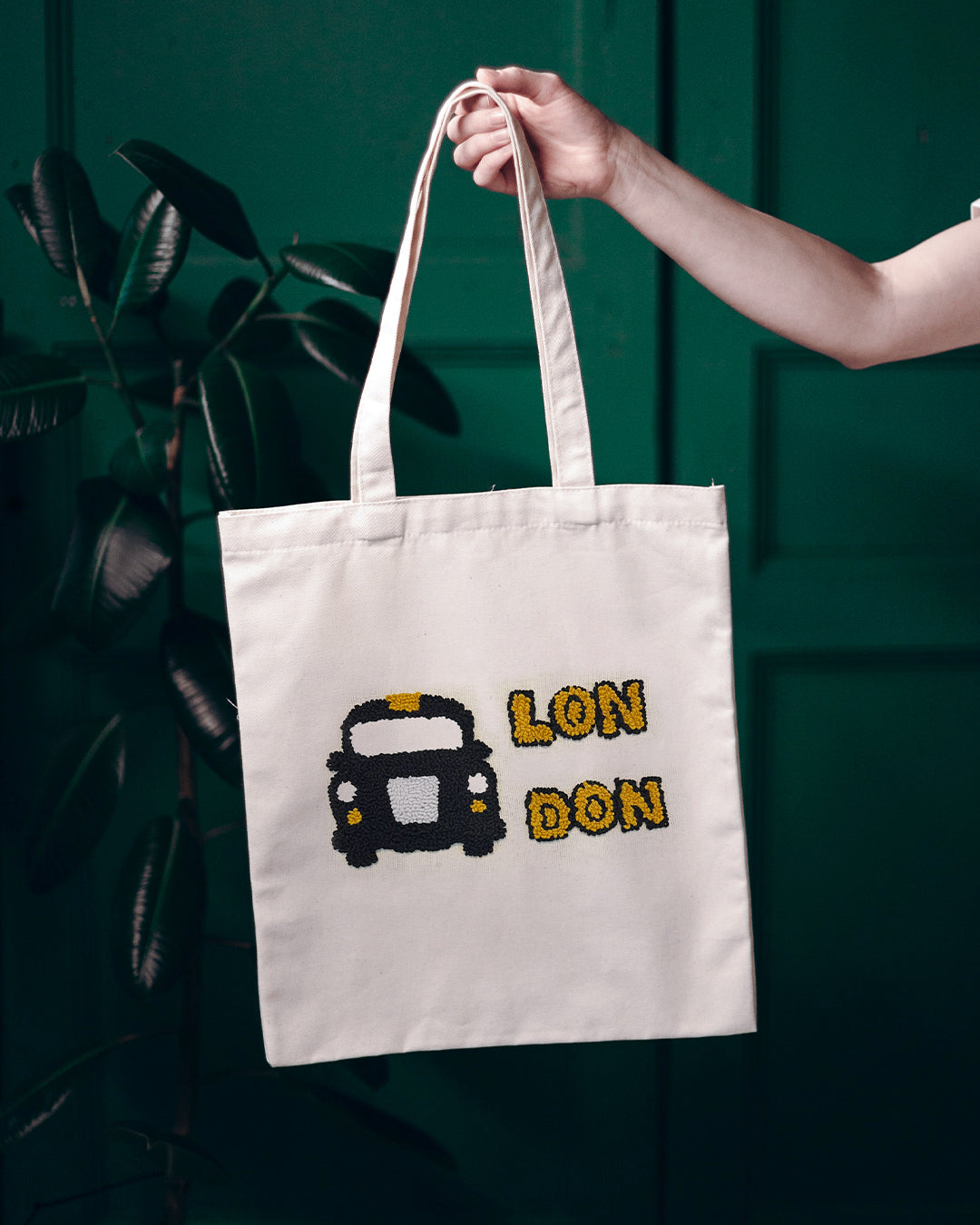 HANDMADE PUNCH NEEDLE TOTE BAG - LONDON BLACK TAXI